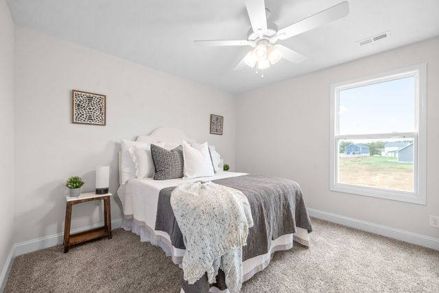 2709 Brewster Dr, Clarksville, TN 37042