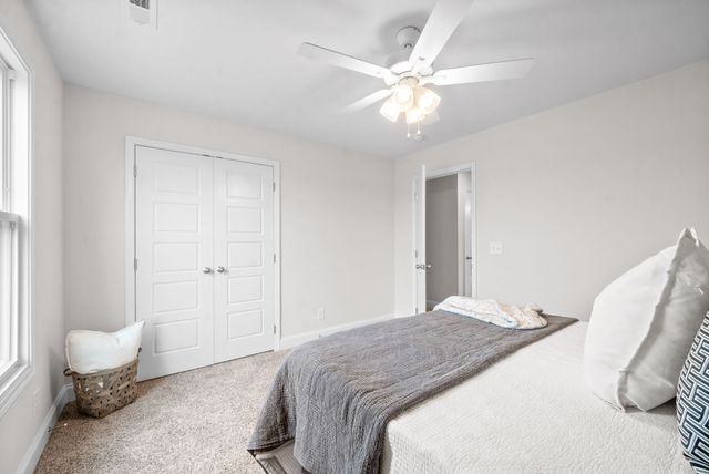 2709 Brewster Dr, Clarksville, TN 37042