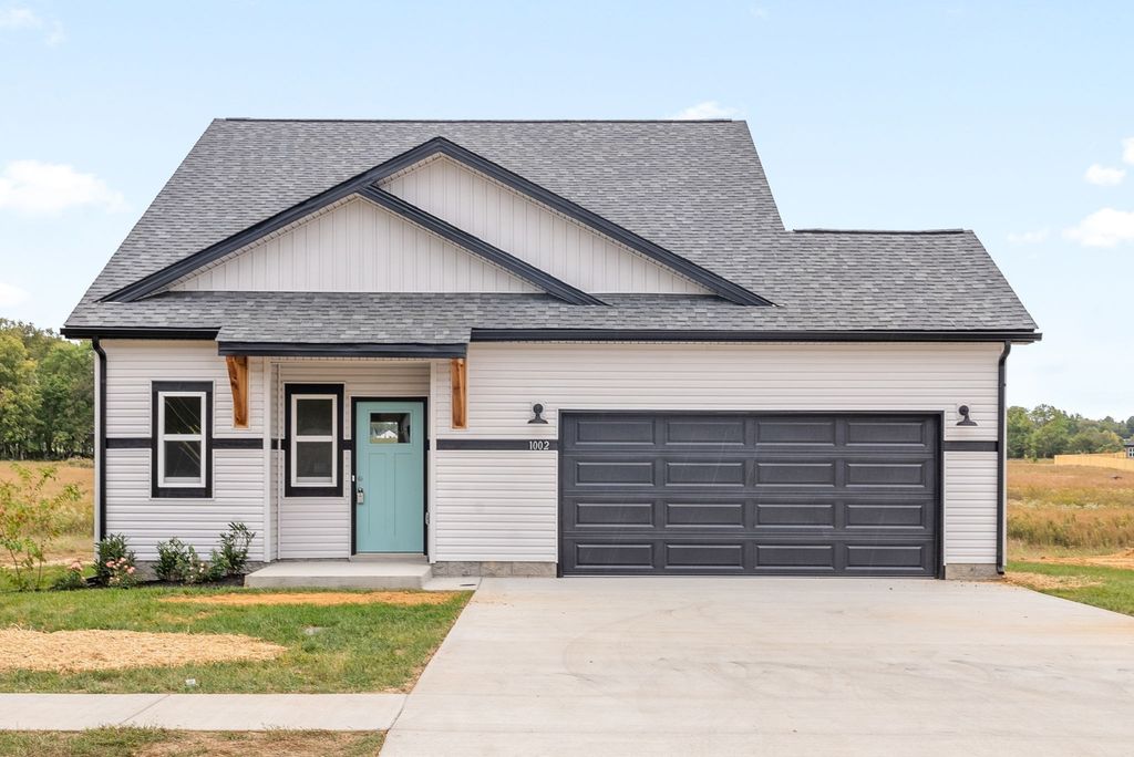 2709 Brewster Dr, Clarksville, TN 37042