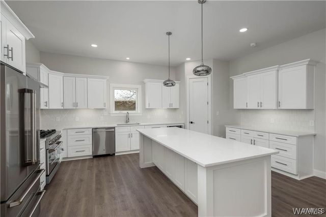 1748 12th, Tuscaloosa, AL 35401