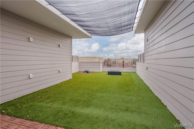 1748 12th, Tuscaloosa, AL 35401