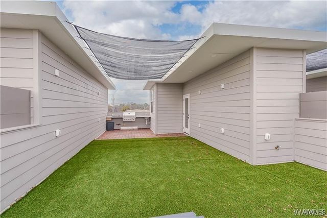 1748 12th, Tuscaloosa, AL 35401