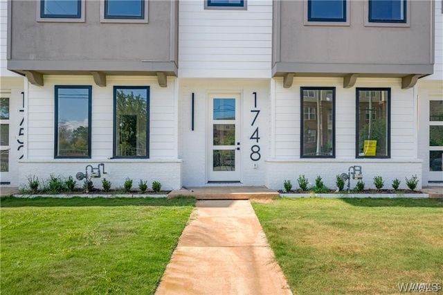1748 12th, Tuscaloosa, AL 35401