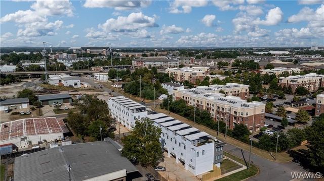 1748 12th, Tuscaloosa, AL 35401