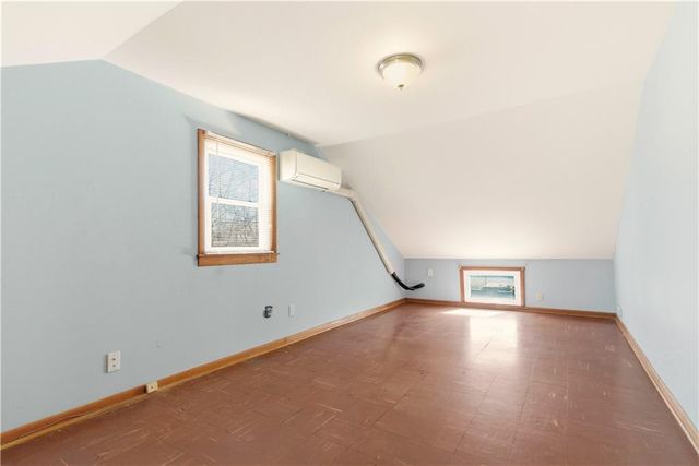 409 E 90th Street, Kansas City, MO 64131