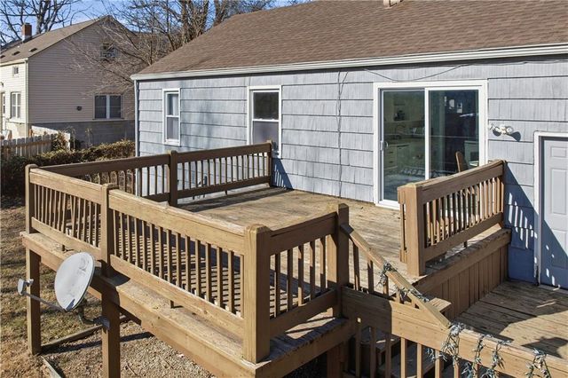 409 E 90th Street, Kansas City, MO 64131