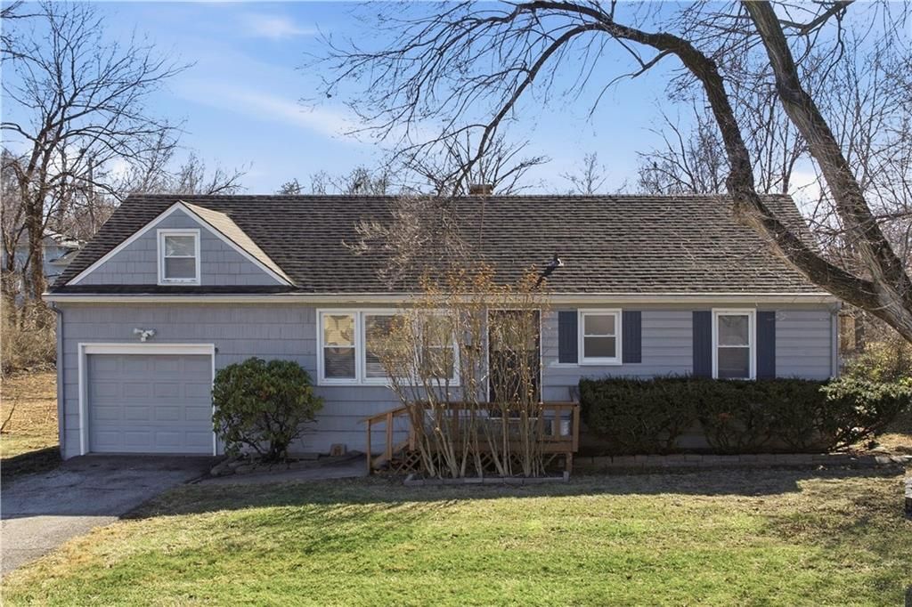 409 E 90th Street, Kansas City, MO 64131