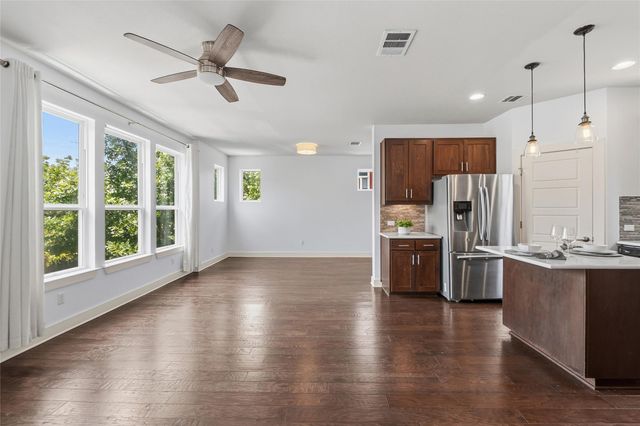 2605 Witsome LOOP 40 C, Austin, TX 78741