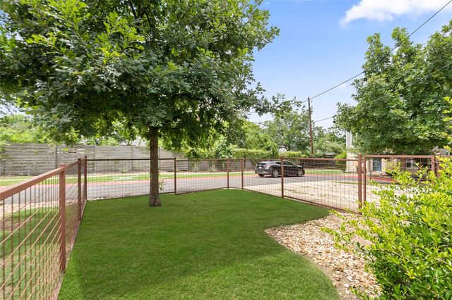 2605 Witsome LOOP 40 C, Austin, TX 78741
