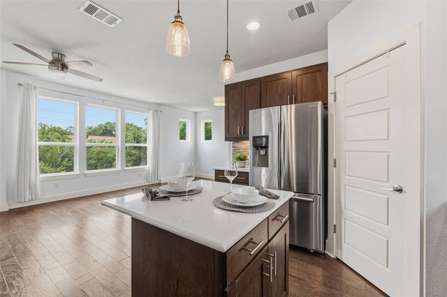 2605 Witsome LOOP 40 C, Austin, TX 78741
