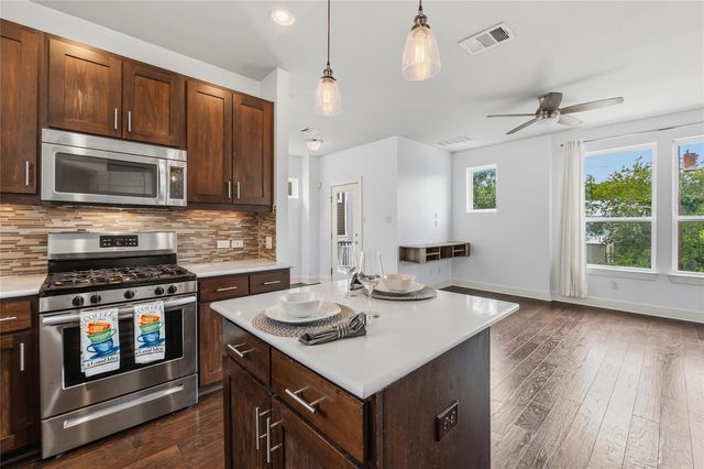 2605 Witsome LOOP 40 C, Austin, TX 78741