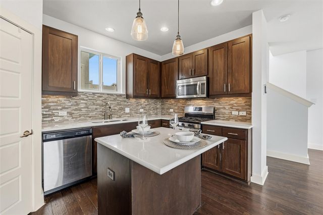 2605 Witsome LOOP 40 C, Austin, TX 78741