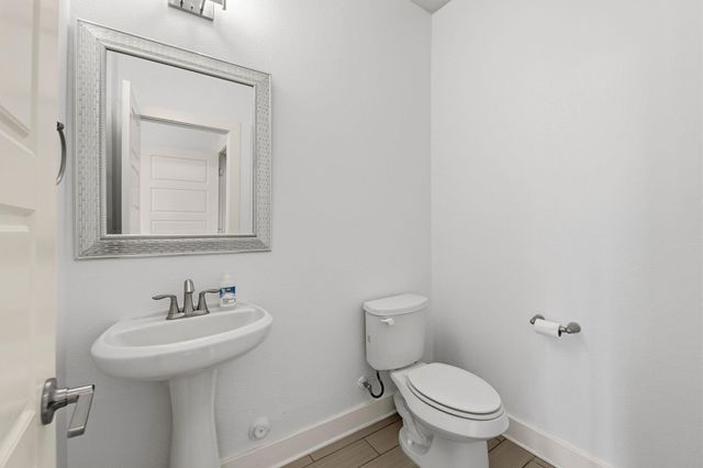 2605 Witsome LOOP 40 C, Austin, TX 78741