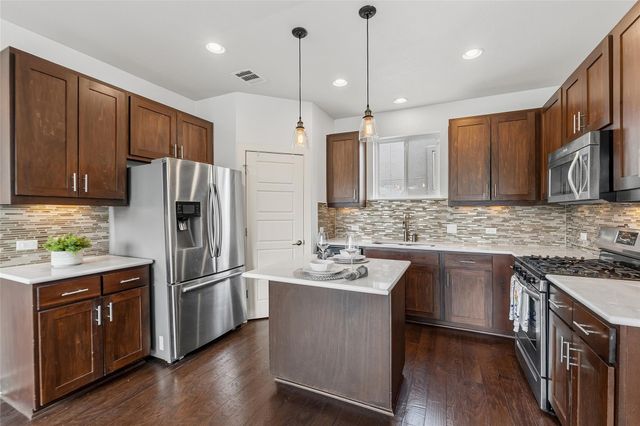 2605 Witsome LOOP 40 C, Austin, TX 78741