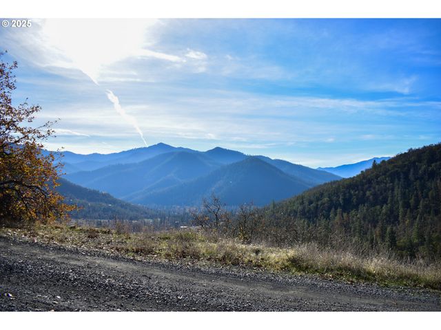 1379 HUMBUG CREEK Rd, Applegate, OR 97530