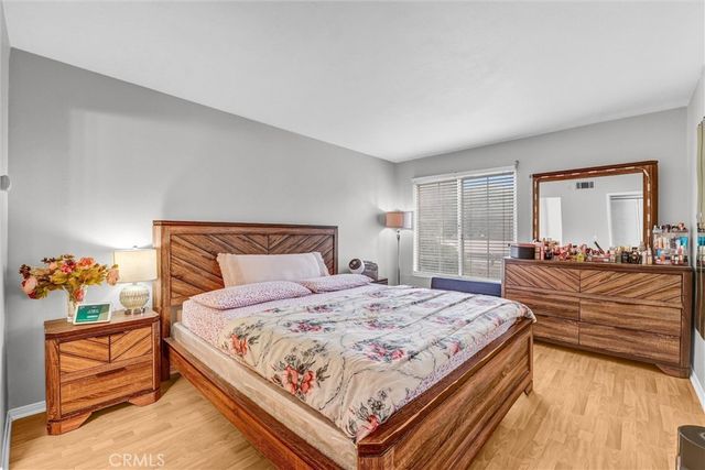 5500 Owensmouth Ave 122, Woodland Hills, CA 91367