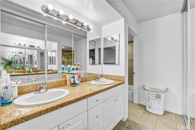 5500 Owensmouth Ave 122, Woodland Hills, CA 91367