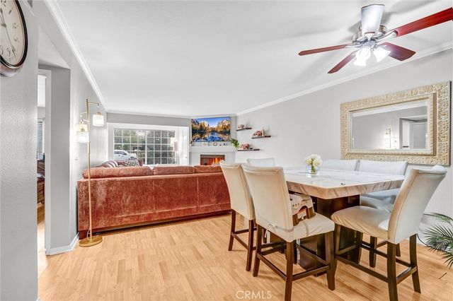 5500 Owensmouth Ave 122, Woodland Hills, CA 91367