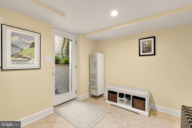 1137 FAIRMONT ST NW, Washington, DC 20009