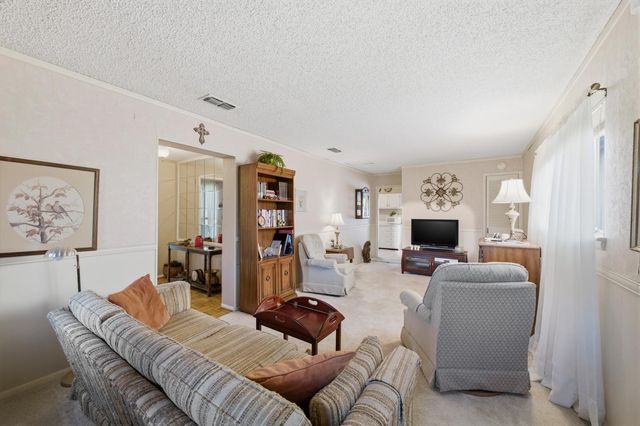 2116 Menefee Street, Arlington, TX 76010