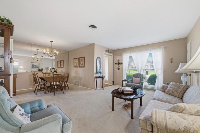 2116 Menefee Street, Arlington, TX 76010