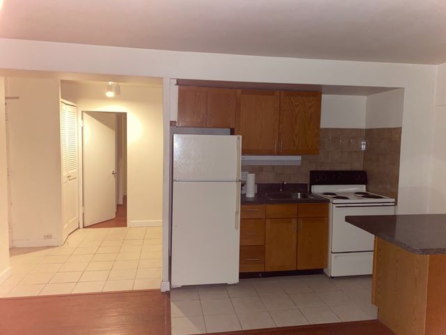 4980 N Marine Drive 135, Chicago, IL 60640