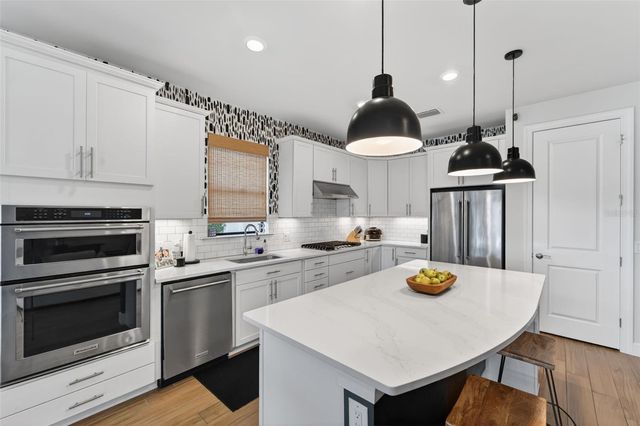 5737 BAY PINE WAY, Sarasota, FL 34238