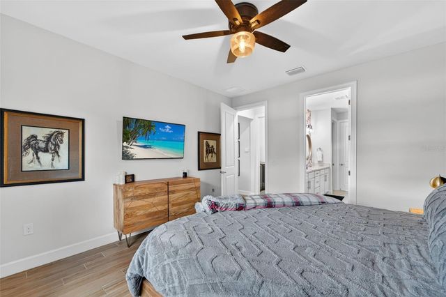 5737 BAY PINE WAY, Sarasota, FL 34238