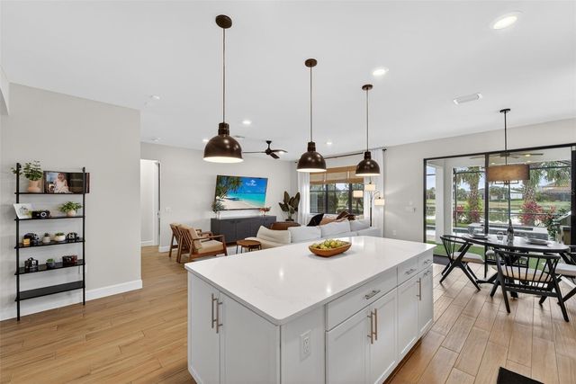 5737 BAY PINE WAY, Sarasota, FL 34238