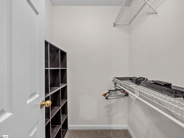 630 Kneewood Court, Boiling Springs, SC 29316