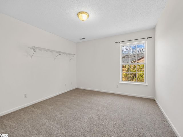 630 Kneewood Court, Boiling Springs, SC 29316