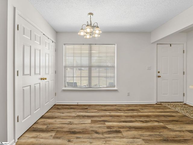 630 Kneewood Court, Boiling Springs, SC 29316