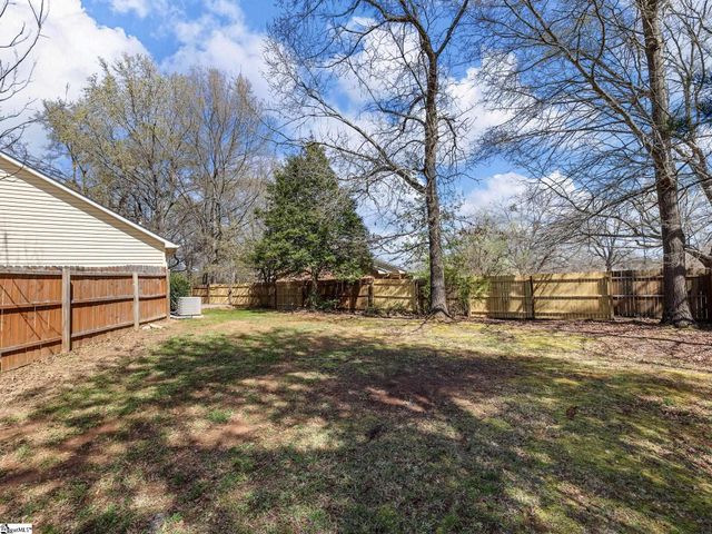 630 Kneewood Court, Boiling Springs, SC 29316