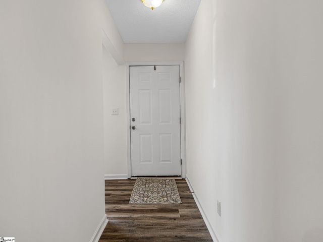 630 Kneewood Court, Boiling Springs, SC 29316