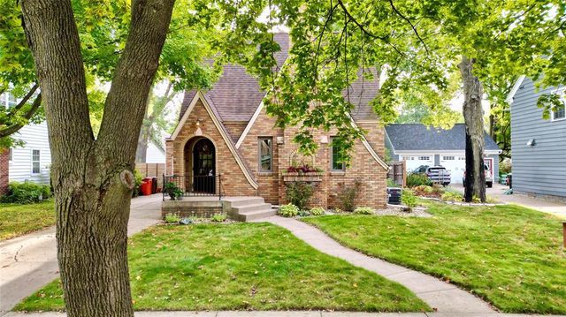 1627 Rust Street, Eau Claire, WI 54701