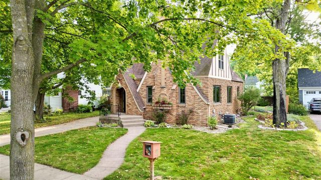 1627 Rust Street, Eau Claire, WI 54701