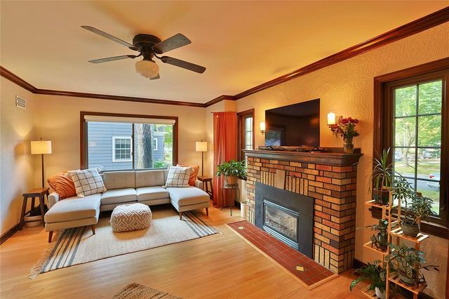 1627 Rust Street, Eau Claire, WI 54701