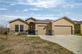2010 Seguin Avenue, Victoria, TX 77901