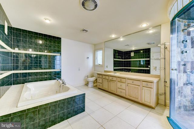 22 SLAYBACK DR, Princeton Junction, NJ 08550