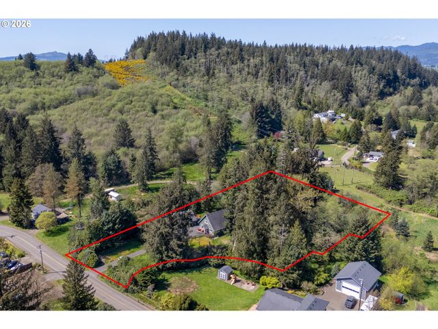 6040 Brickyard Rd, Tillamook, OR 97141