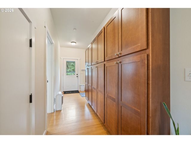 6040 Brickyard Rd, Tillamook, OR 97141
