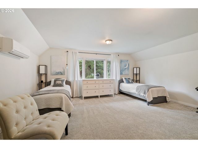 6040 Brickyard Rd, Tillamook, OR 97141