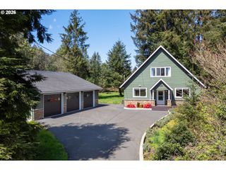 6040 Brickyard Rd, Tillamook, OR 97141