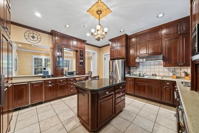 1520 CENTRAL AVE, Memphis, TN 38104