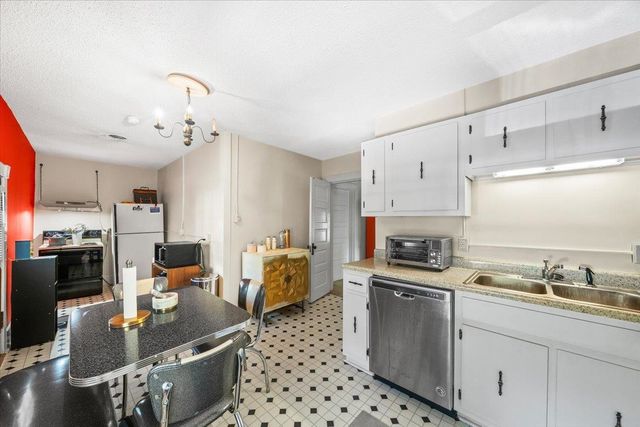 1520 CENTRAL AVE, Memphis, TN 38104