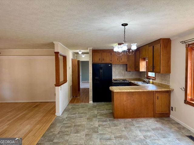 201 Edmondson Drive, Dahlonega, GA 30533