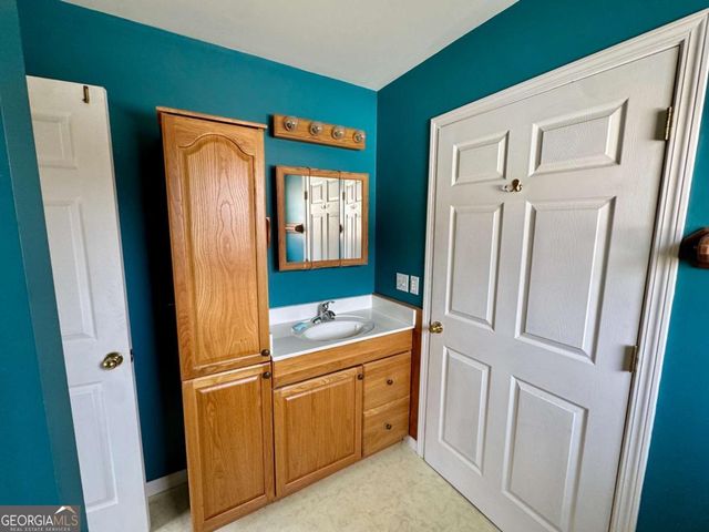 201 Edmondson Drive, Dahlonega, GA 30533