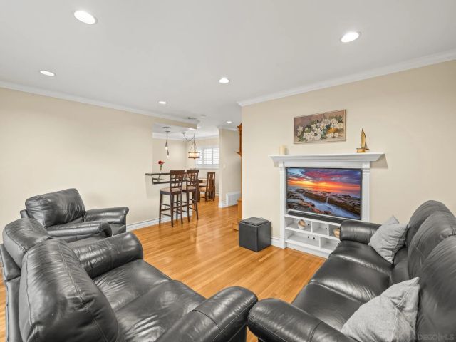 672 Brockwood Dr., El Cajon, CA 92021