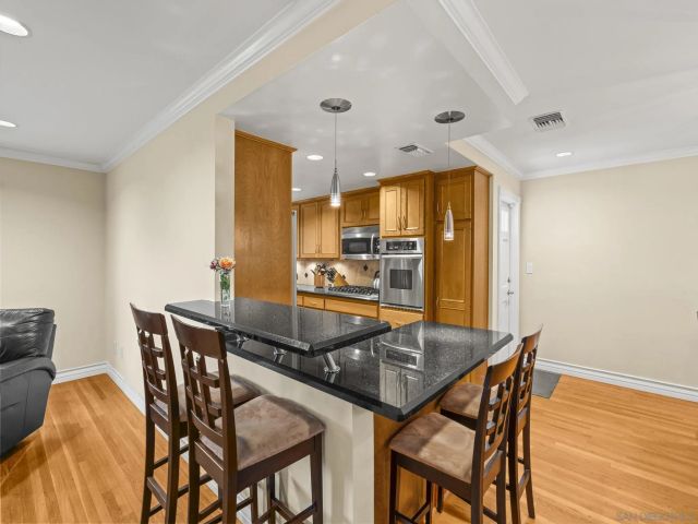 672 Brockwood Dr., El Cajon, CA 92021