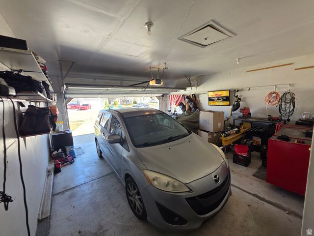 5331 S 4150 W, Roy, UT 84067